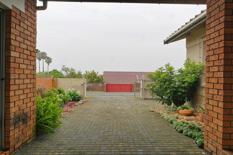 4 Bedroom Property for Sale in Kaysers Beach Eastern Cape